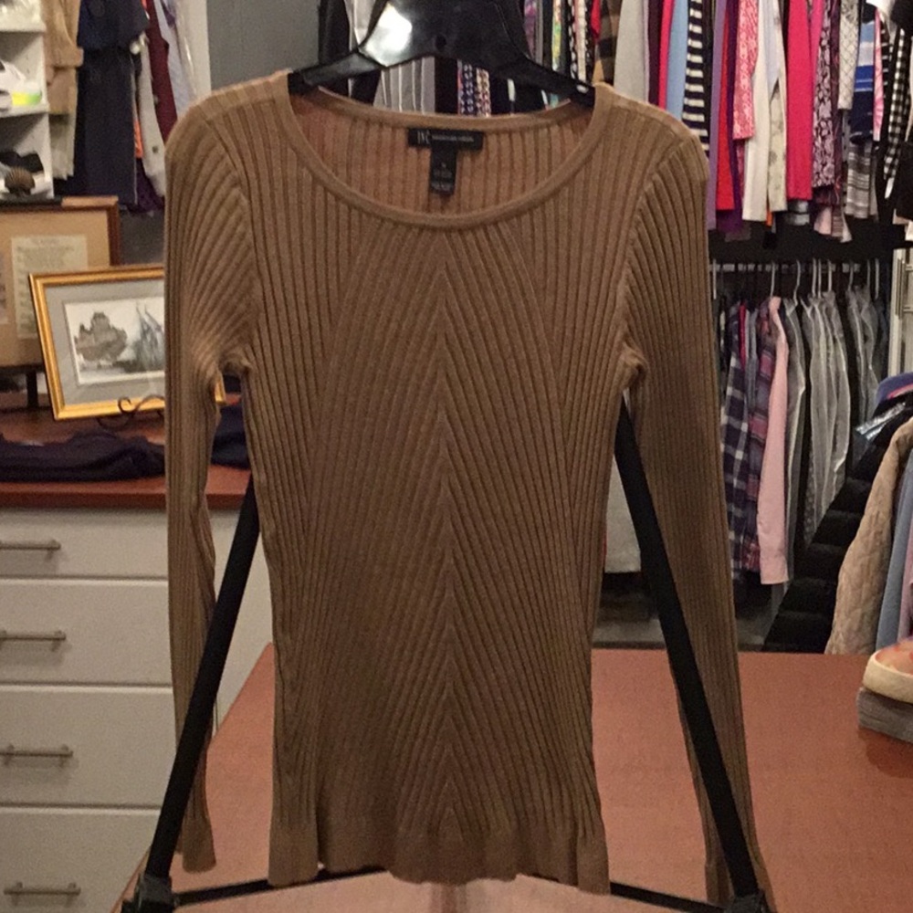 Inc Top Knit Tan size M. Like new